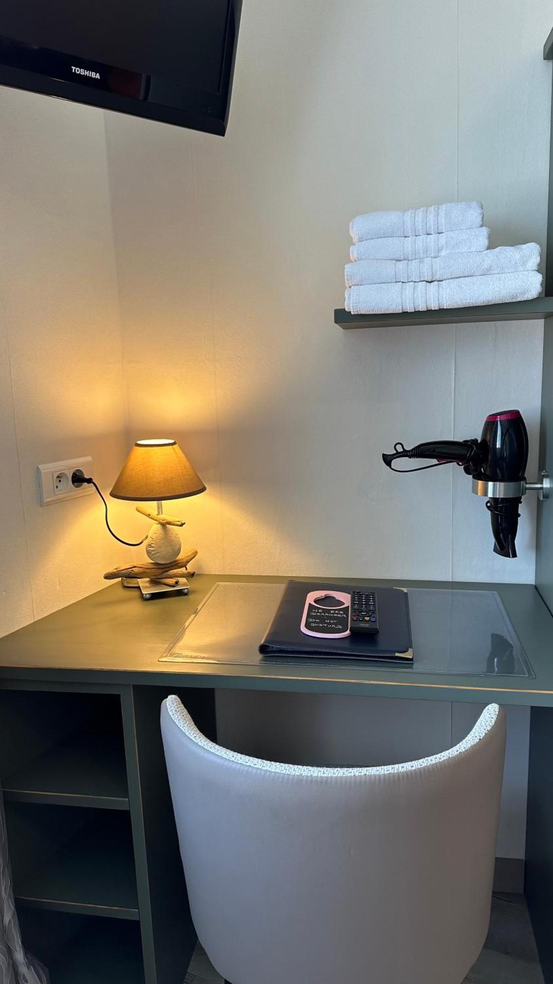 Hotel Le Goeland Barbâtre Екстериор снимка
