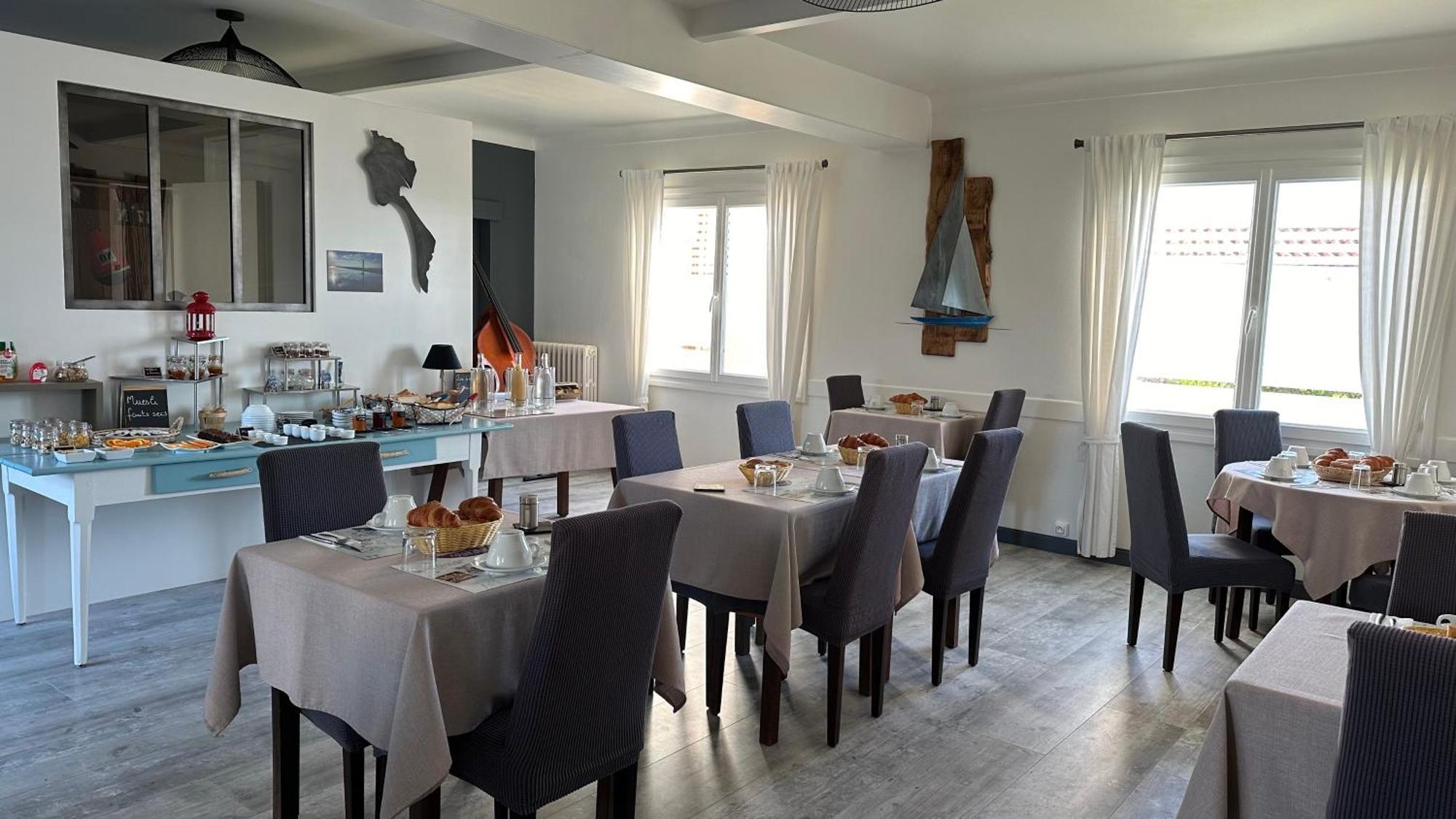Hotel Le Goeland Barbâtre Екстериор снимка